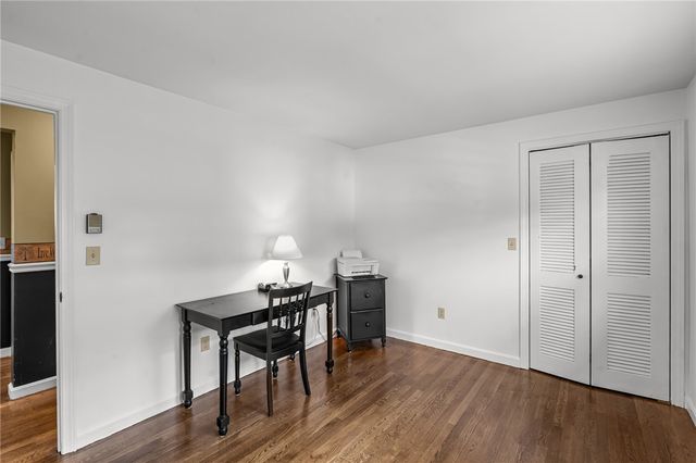 1 Leahy Street, East Providence, RI 02916