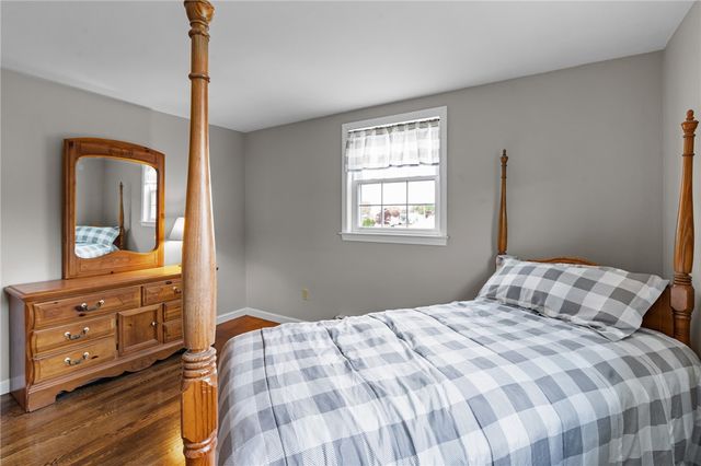 1 Leahy Street, East Providence, RI 02916