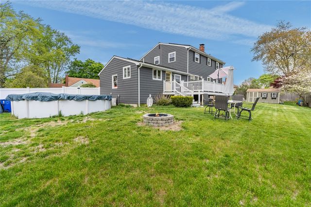 1 Leahy Street, East Providence, RI 02916