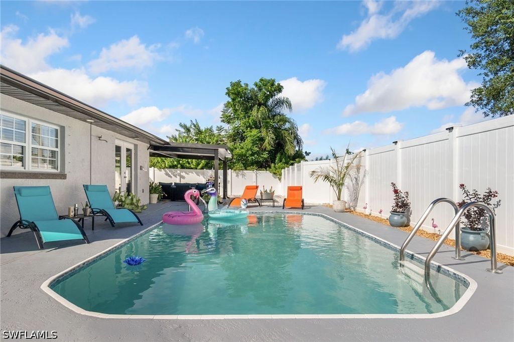 3163 Key LN, Port Charlotte, FL 33952