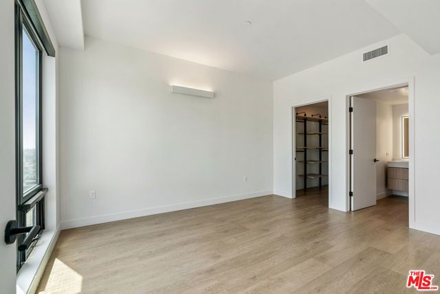 10700 Tabor Street 402, Los Angeles, CA 90034