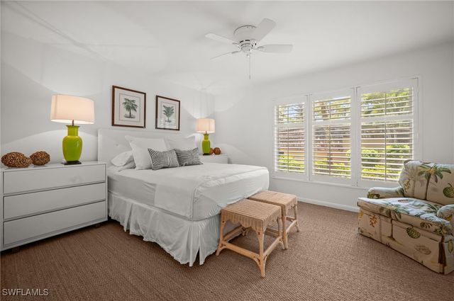100 Tall Pine LN 1101, Naples, FL 34105