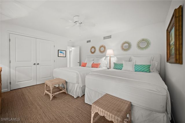 100 Tall Pine LN 1101, Naples, FL 34105