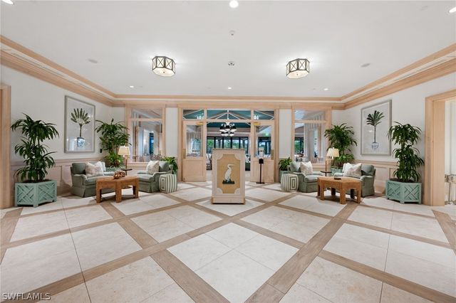 100 Tall Pine LN 1101, Naples, FL 34105