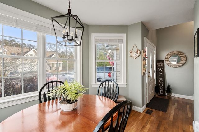 123 Carrington Ln 123, Uxbridge, MA 01569