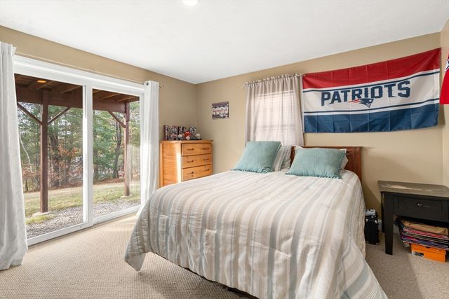 123 Carrington Ln 123, Uxbridge, MA 01569
