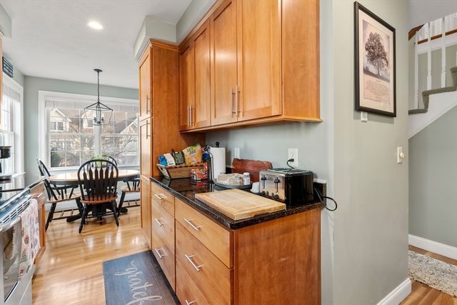 123 Carrington Ln 123, Uxbridge, MA 01569