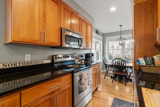 123 Carrington Ln 123, Uxbridge, MA 01569