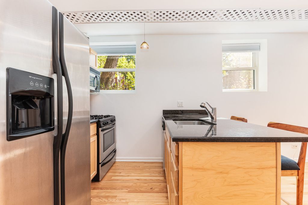 property-img