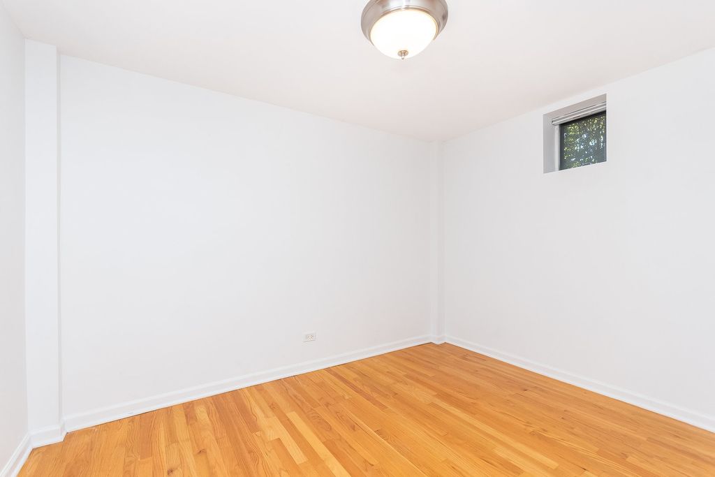 property-img