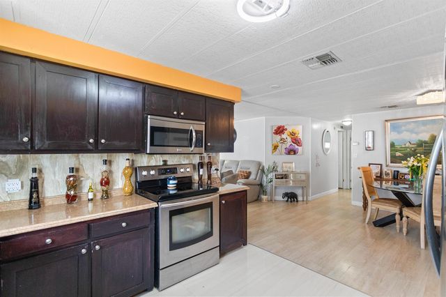 2961 SW 52nd Terrace, Davie, FL 33314