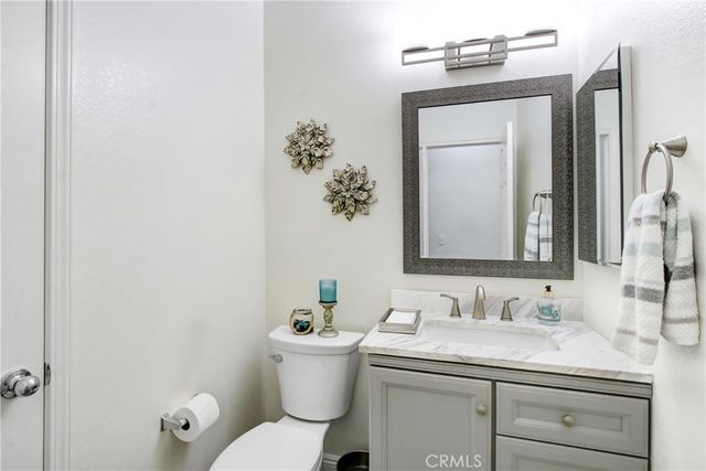 5534 Alexandria, Eastvale, CA 92880