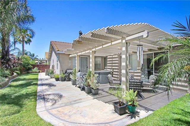 5534 Alexandria, Eastvale, CA 92880