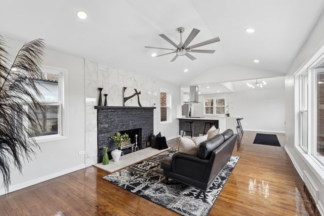 7525 Indian Boundary, Gary, IN 46403