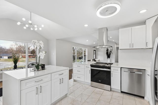 7525 Indian Boundary, Gary, IN 46403