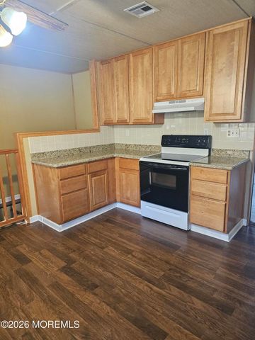 42 Jiran Road, West Creek, NJ 08092