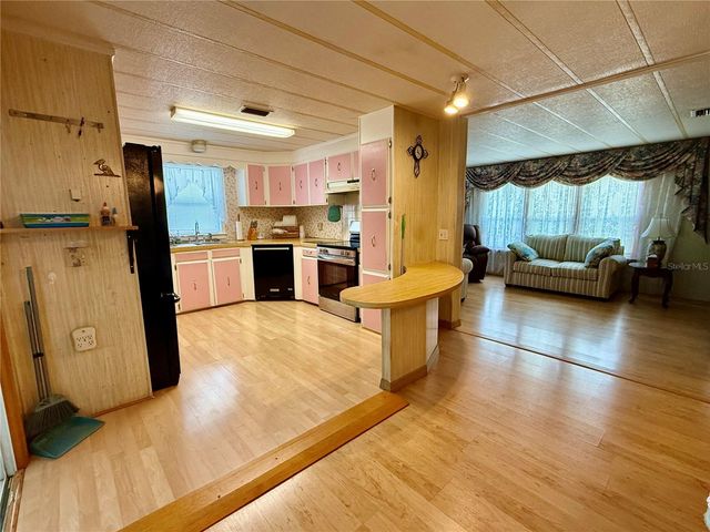 82167 D STREET N 167, Pinellas Park, FL 33781