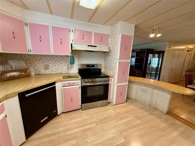 82167 D STREET N 167, Pinellas Park, FL 33781