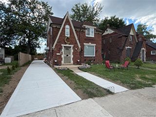 8923 Hartwell Street, Detroit, MI 48228