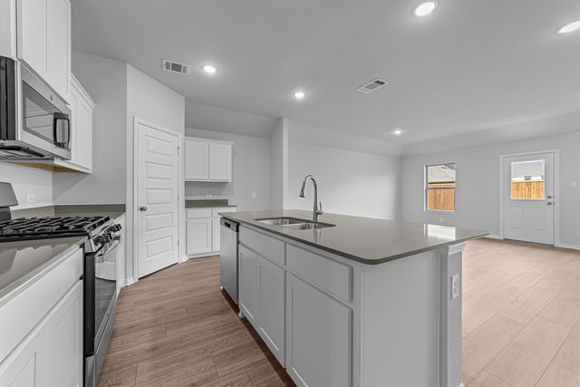 602 Stone Hollow Drive, Van Alstyne, TX 75495