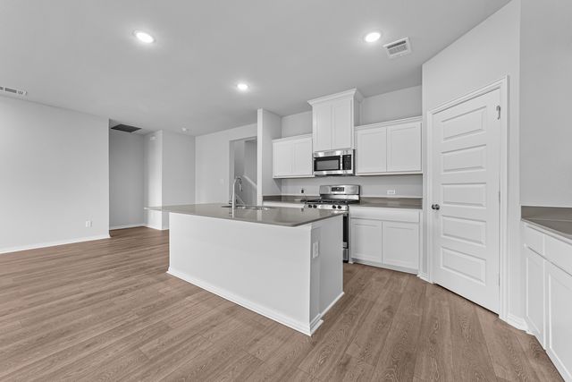 602 Stone Hollow Drive, Van Alstyne, TX 75495