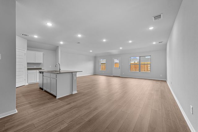 602 Stone Hollow Drive, Van Alstyne, TX 75495