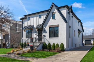 216 S Evergreen Avenue, Arlington Heights, IL 60005