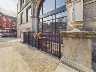 5267 Holmes St 205, Lawrenceville, PA 15201