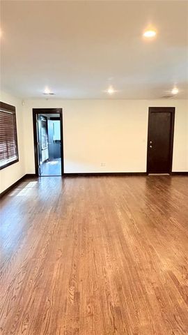 2229 Brighton Avenue, The Village, OK 73120
