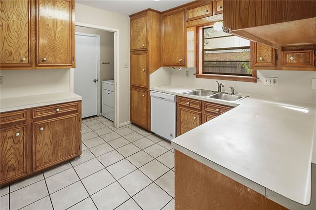 2505 Sumter Drive, College Station, TX 77845