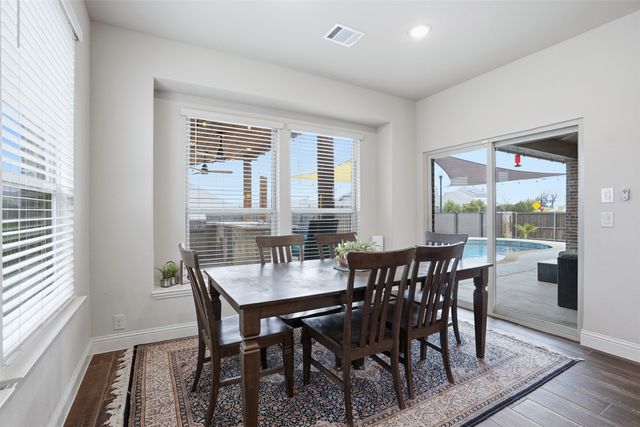 4002 Grove Valley Road, Midlothian, TX 76065