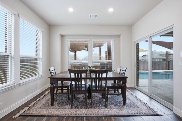 4002 Grove Valley Road, Midlothian, TX 76065