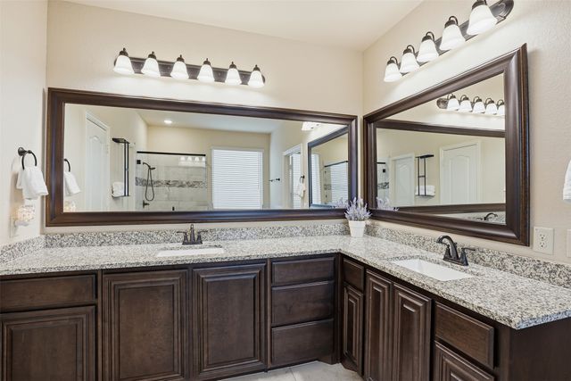 4002 Grove Valley Road, Midlothian, TX 76065