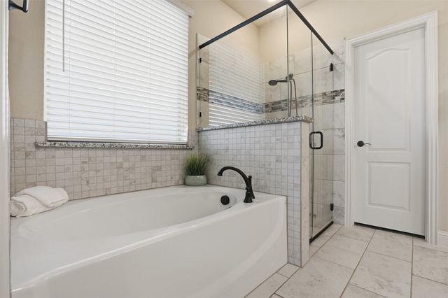 4002 Grove Valley Road, Midlothian, TX 76065