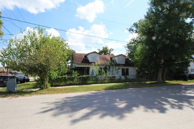 7002 Avenue O, Houston, TX 77011