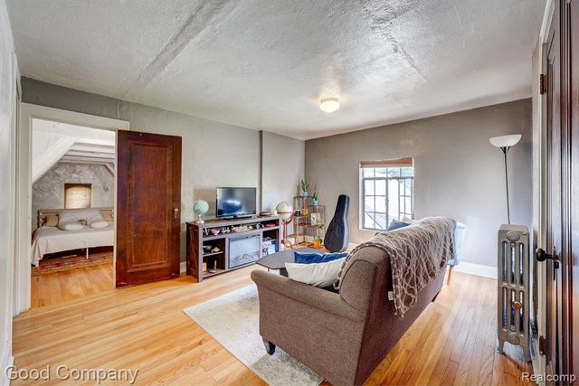 637 S Connecticut Unit 5, Royal Oak, MI 48067
