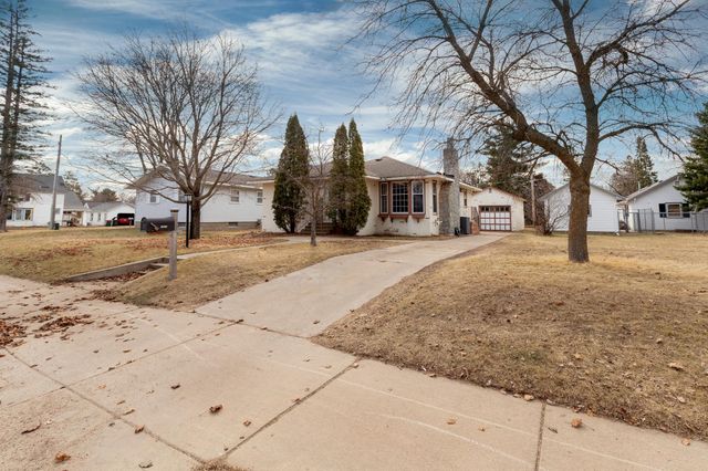 1822 Oak Street, Brainerd, MN 56401