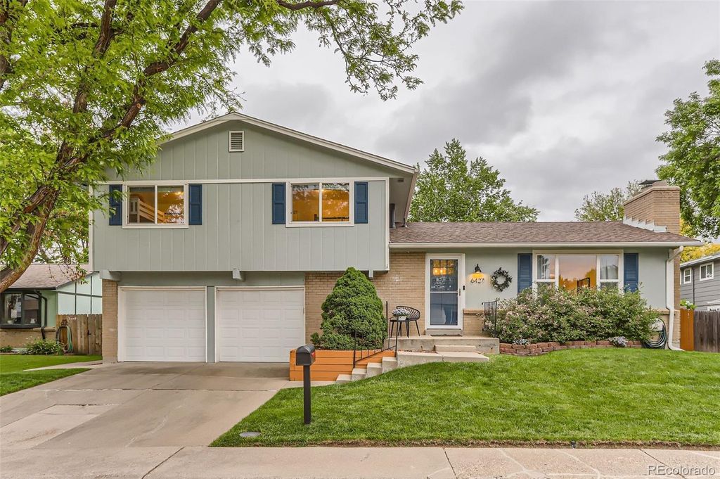 6427 W 82nd Drive, Arvada, CO 80003