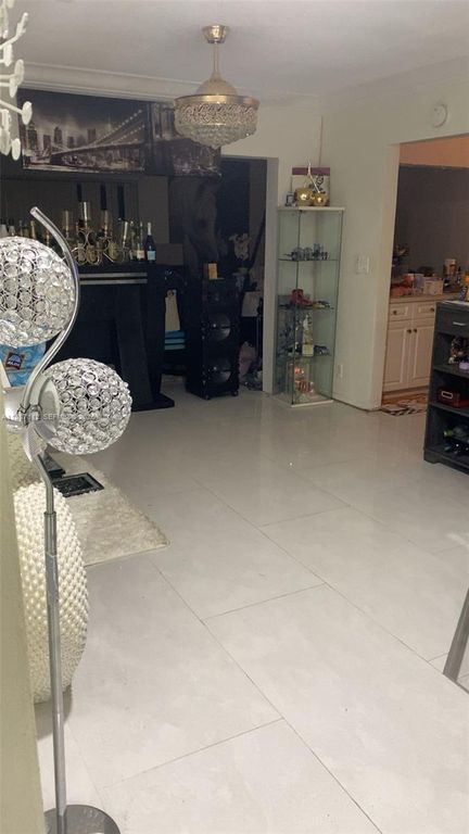 4969 SW 7th St, Margate, FL 33068