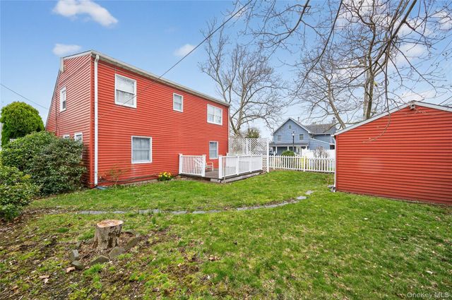 306 Curtis Avenue, Carle Place, NY 11514