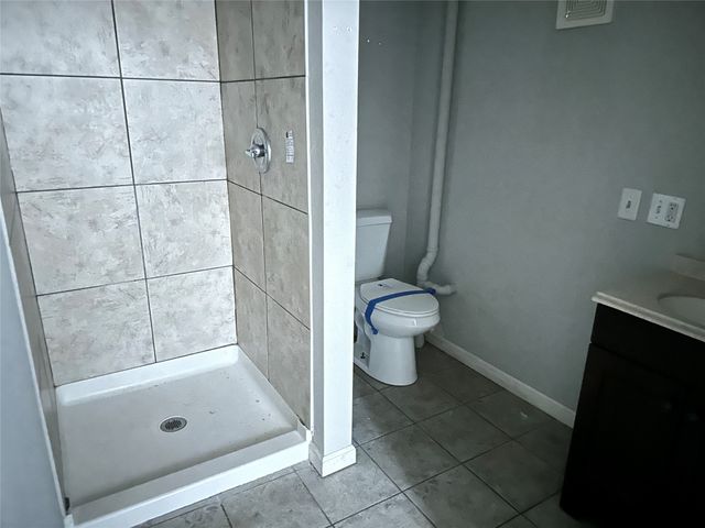 1917 27th Street, Des Moines, IA 50310