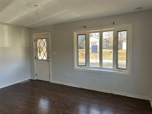 1917 27th Street, Des Moines, IA 50310