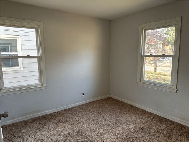 1917 27th Street, Des Moines, IA 50310