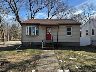 1917 27th Street, Des Moines, IA 50310