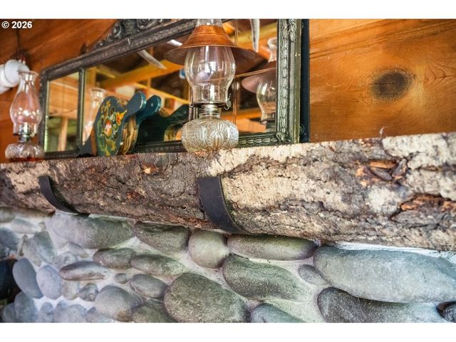 34295 Se RAINBOW Rd, Estacada, OR 97023