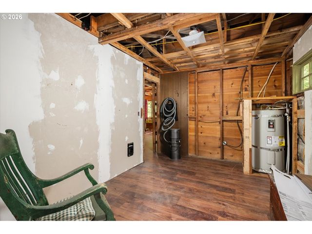 34295 Se RAINBOW Rd, Estacada, OR 97023