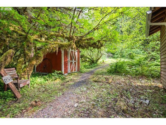34295 Se RAINBOW Rd, Estacada, OR 97023