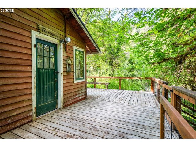 34295 Se RAINBOW Rd, Estacada, OR 97023