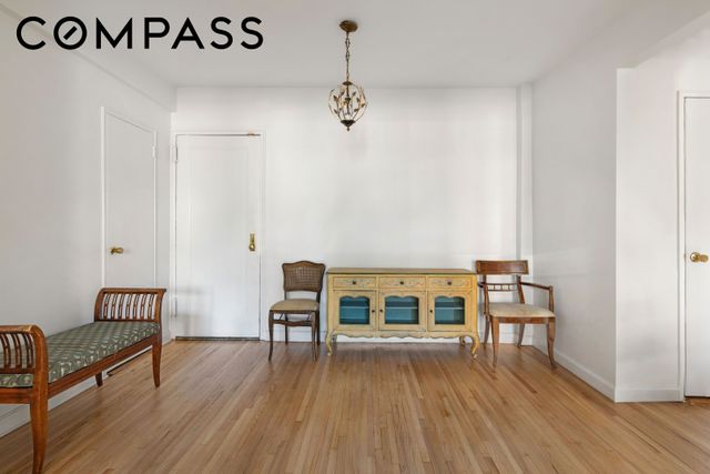 6861 Yellowstone Blvd Apt 518, New York City, NY 11375