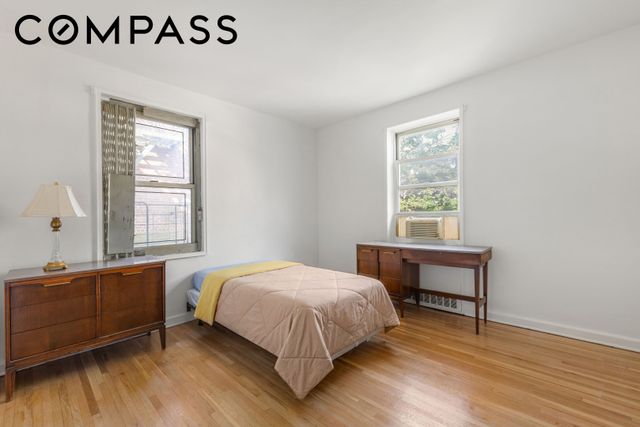 6861 Yellowstone Blvd Apt 518, New York City, NY 11375